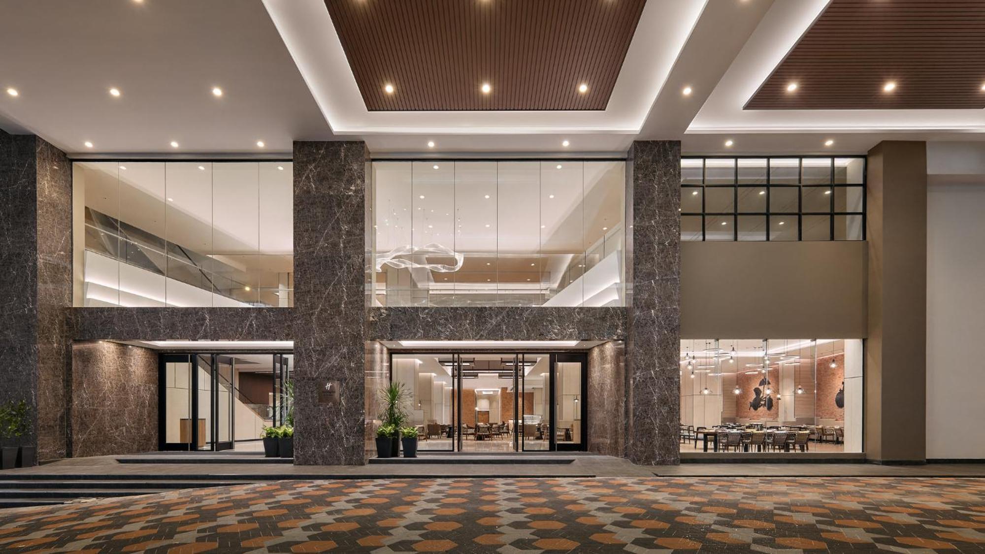 Holiday Inn & Suites Penang Prai By Ihg بوكيت ميرتاجام المظهر الخارجي الصورة