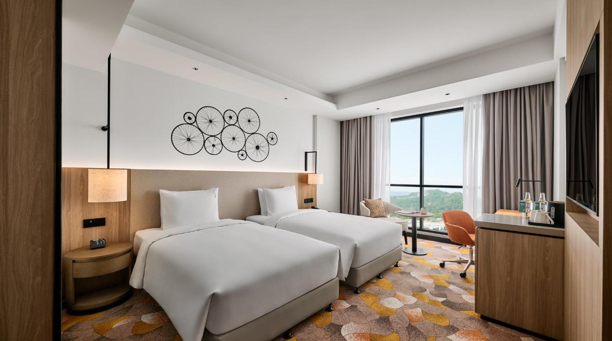 Holiday Inn & Suites Penang Prai By Ihg بوكيت ميرتاجام المظهر الخارجي الصورة