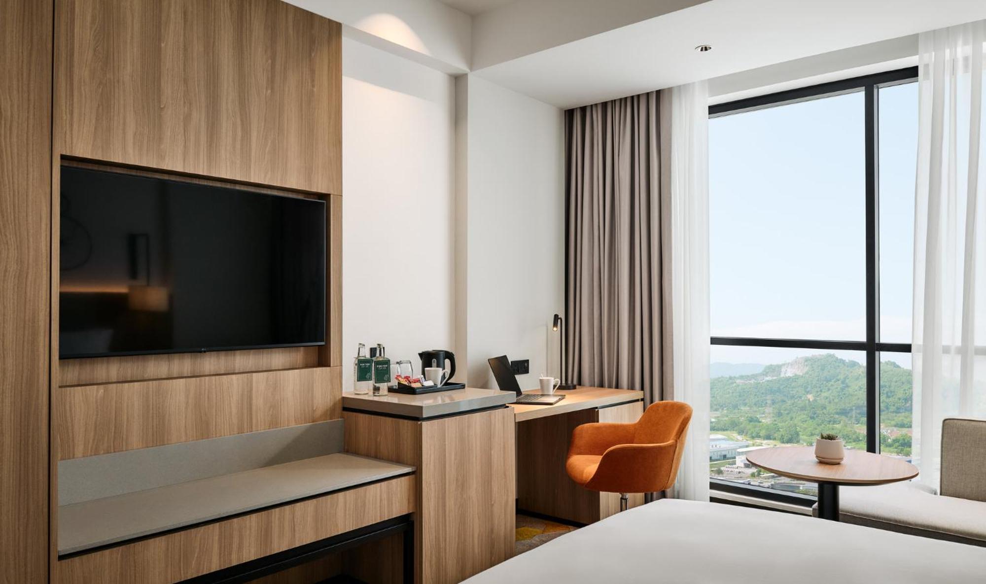 Holiday Inn & Suites Penang Prai By Ihg بوكيت ميرتاجام المظهر الخارجي الصورة