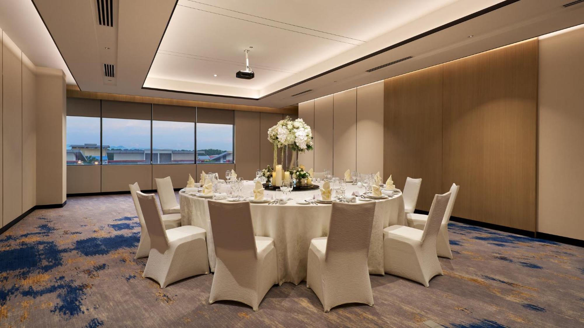 Holiday Inn & Suites Penang Prai By Ihg بوكيت ميرتاجام المظهر الخارجي الصورة